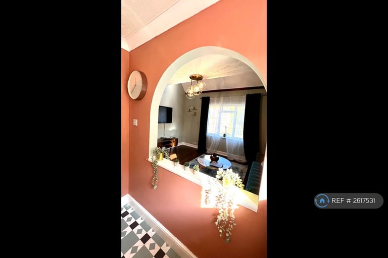 2 bedroom house in Ladygrove Drive, Guildford, GU4 (2 bed) (#2617531)