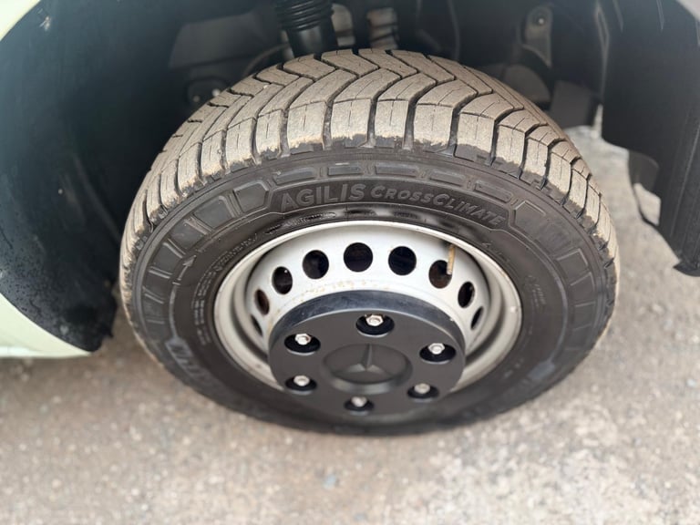 Mercedes Sprinter 2.1 516 Covered vehicle transporter racecar RWD L2 Euro 6