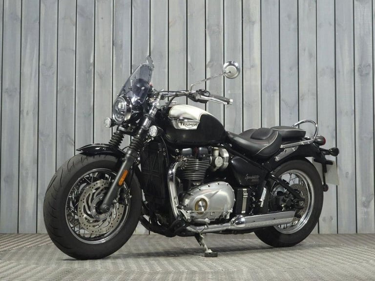 2018 P TRIUMPH SPEEDMASTER 1200