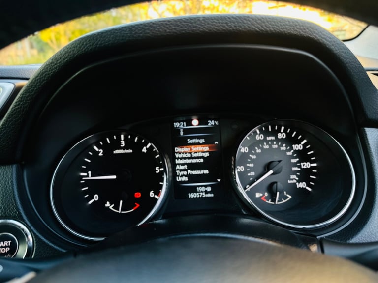 2014 Nissan Qashqai 1.5 dCi Tekna 5dr Diesel