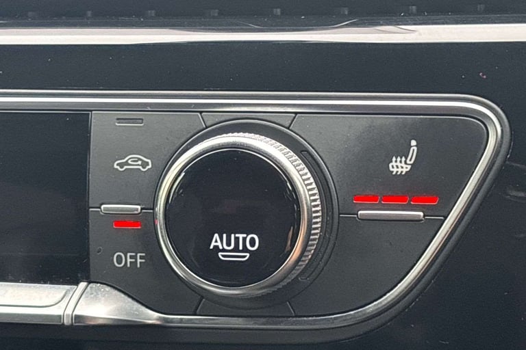 2019 Audi A4 35 TFSI Black Edition 5dr S Tronic ESTATE PETROL Automatic