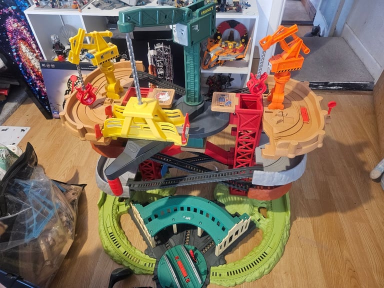 Thomas and friends multi storey track