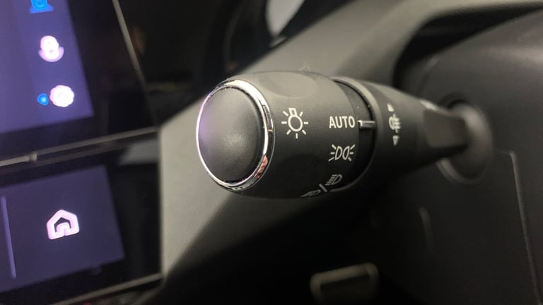 2024 Peugeot 308 SW 1.6 12.4kWh Allure Premium Estate 5dr Petrol Plug-in Hybrid e-EAT Euro 6 (s E...