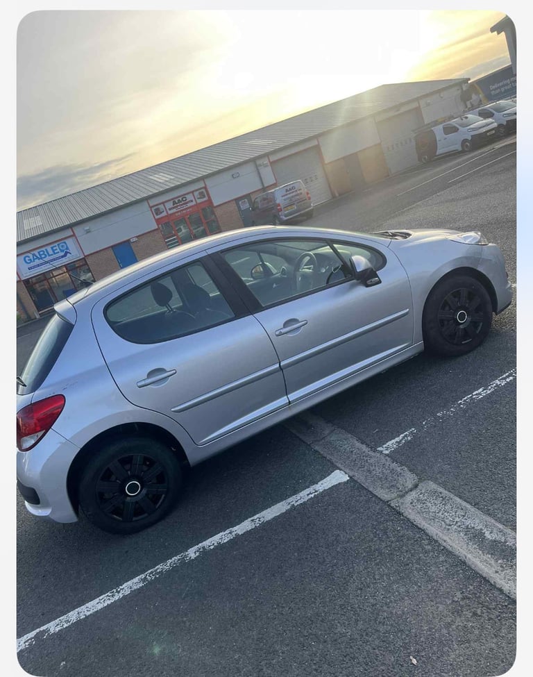 Peugeot, 207, Hatchback, 2012, Manual, 1398 (cc), 5 doors