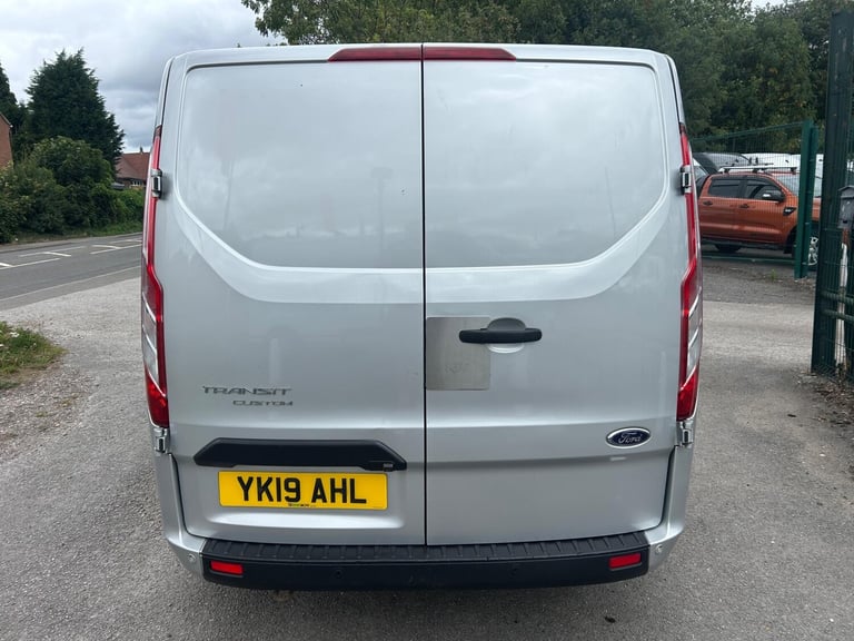 2019 Ford Transit Custom 2.0 340 EcoBlue Trend L2 H1 Euro 6 5dr PANEL VAN Diesel Manual