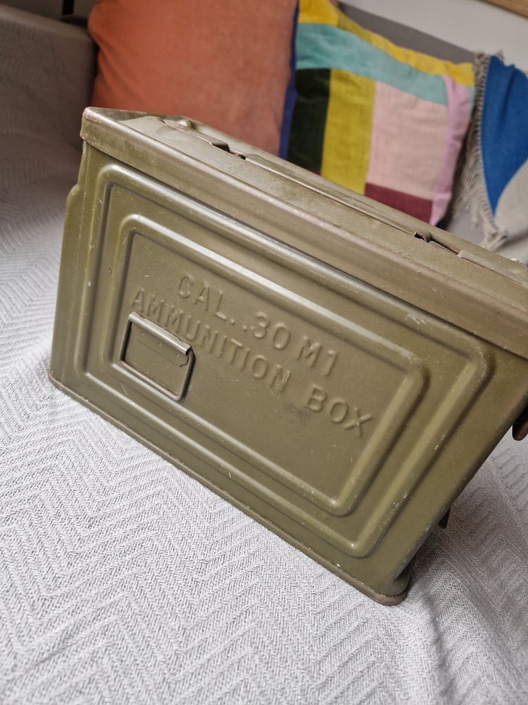 Collectors WW2 Ammo Military Case 