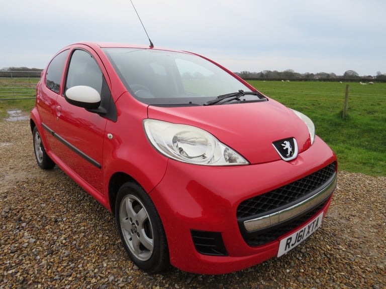 image for 2012 Peugeot 107 1.0 SPORTIUM 3 DOOR HATCHBACK Petrol Manual