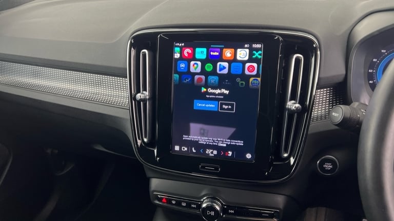 2024 Volvo XC40 Plus, B3 Mild hybrid, Petrol, Dark Estate Petrol Automatic