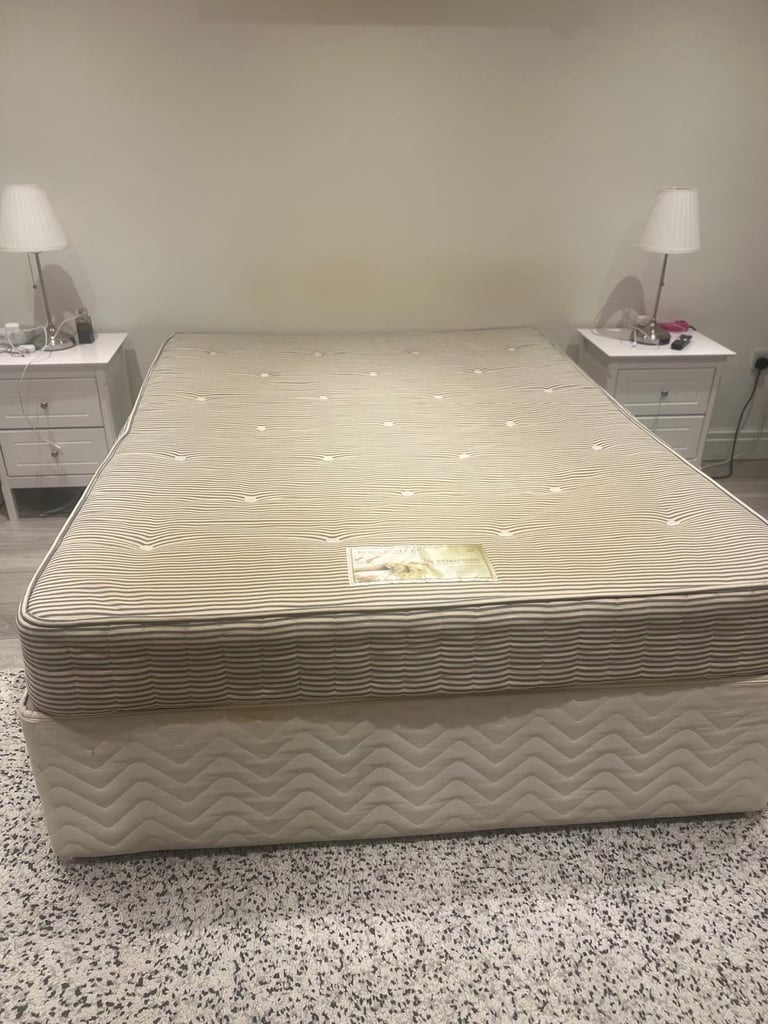 King size bed