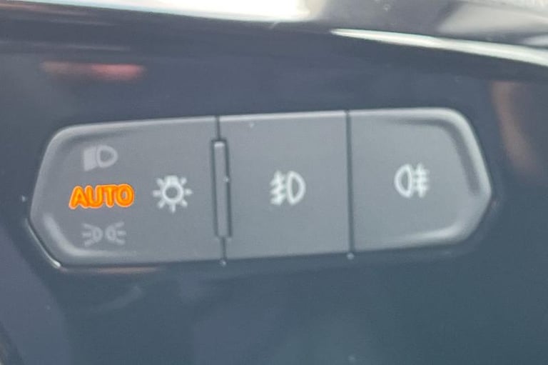 2025 Ford Transit Connect 240 Limited AUTO L2 LWB 2.0 EcoBlue 122ps, PLYLINED, CRUISE CONTROL Aut...