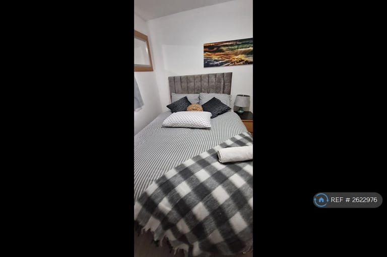 2 bedroom flat in Warwickhill Road, Kilmarnock, KA1 (2 bed) (#2622976)