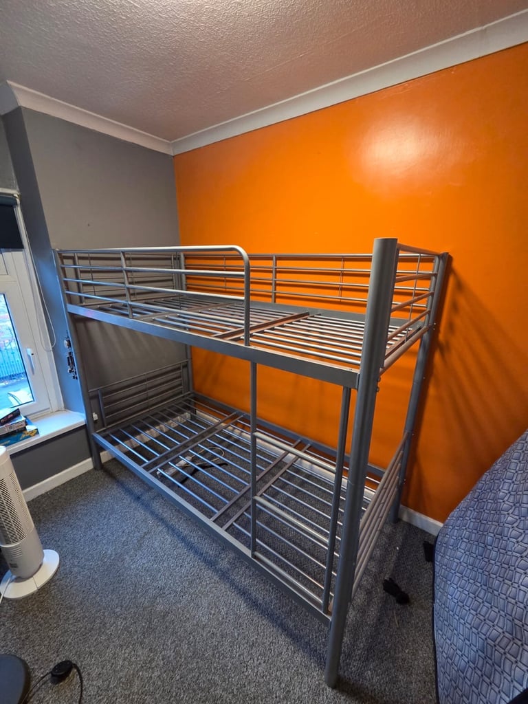 image for Metal bunk bed