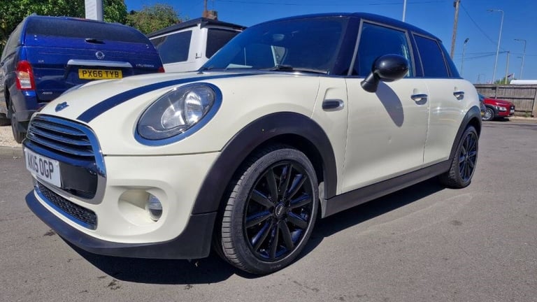  Mini Hatchback 1.5 Cooper 5dr Petrol