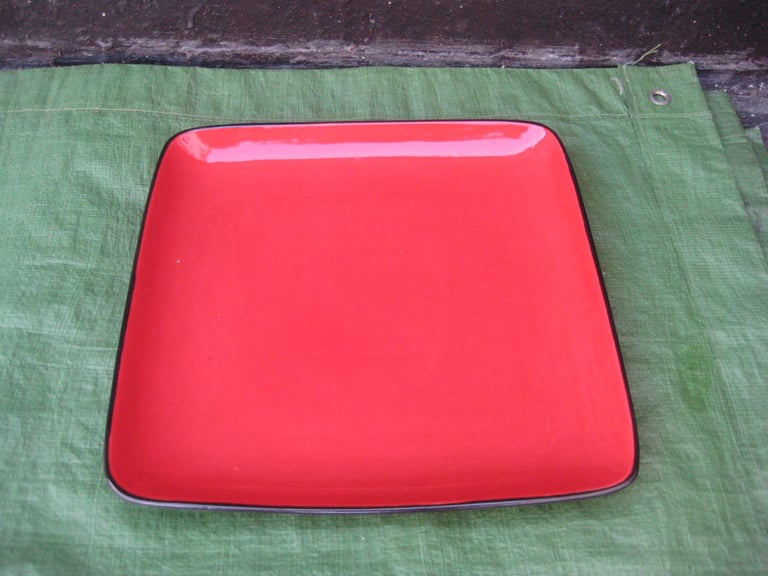 image for 2 Serving Dishes/Plates: Red Ceramic Dish £3.00; White Porcelain Dish £2.00