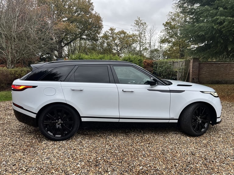 LAND ROVER RANGE ROVER VELAR 3.0 D300 R-Dynamic S 2019
