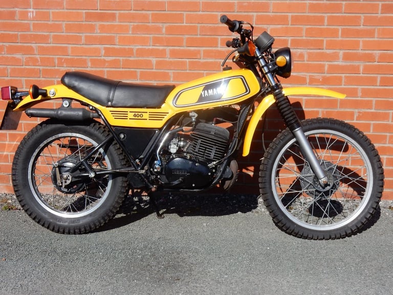 Yamaha DT400 1978 397cc  Bright Yellow lovely bike