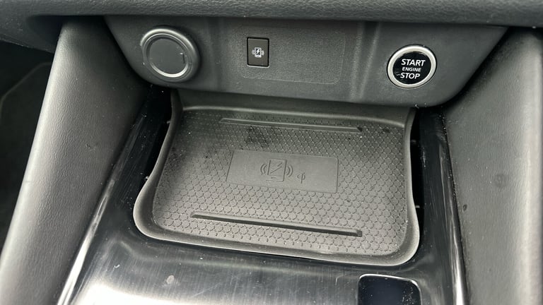 2021 Nissan Qashqai 1.3 DiG-T MH 158 Premiere Edition 5dr Xtronic Petrol Hatchback Hatchback Petr...