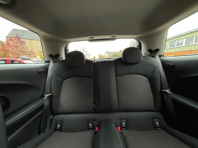 2019 MINI Cooper 1.5 Cooper Classic II 3dr [Nav Pack] Hatchback Petrol Manual