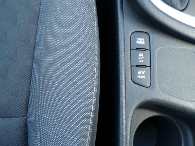2021 Toyota Yaris 1.5 VVT-h Design Hatchback 5dr Petrol Hybrid E-CVT Euro 6 (s/s) (116 ps) HATCHB...