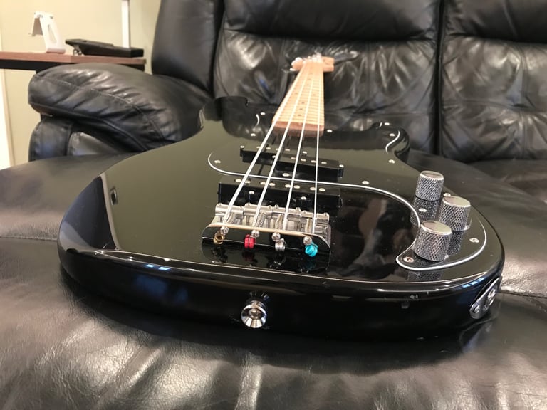 Squier Affinity Precision Bass Guitar PJ MN, Black, good condition, set up 
