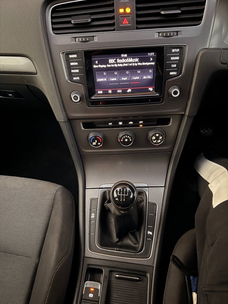 Volkswagen, GOLF, Hatchback, 2014, Manual, 1197 (cc), 5 doors