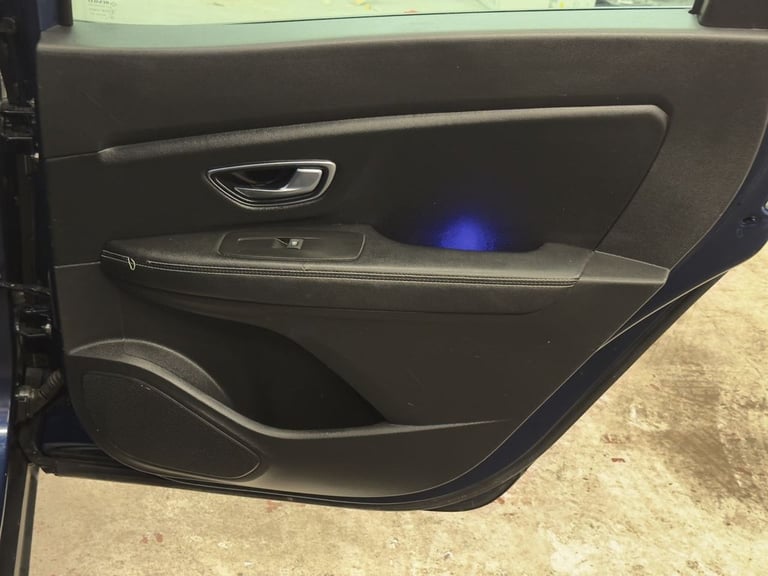 2019 Renault Grand Scenic 1.7 Blue dCi Signature MPV 5dr Diesel Manual Euro 6 (s/s) (120 ps) MPV ...