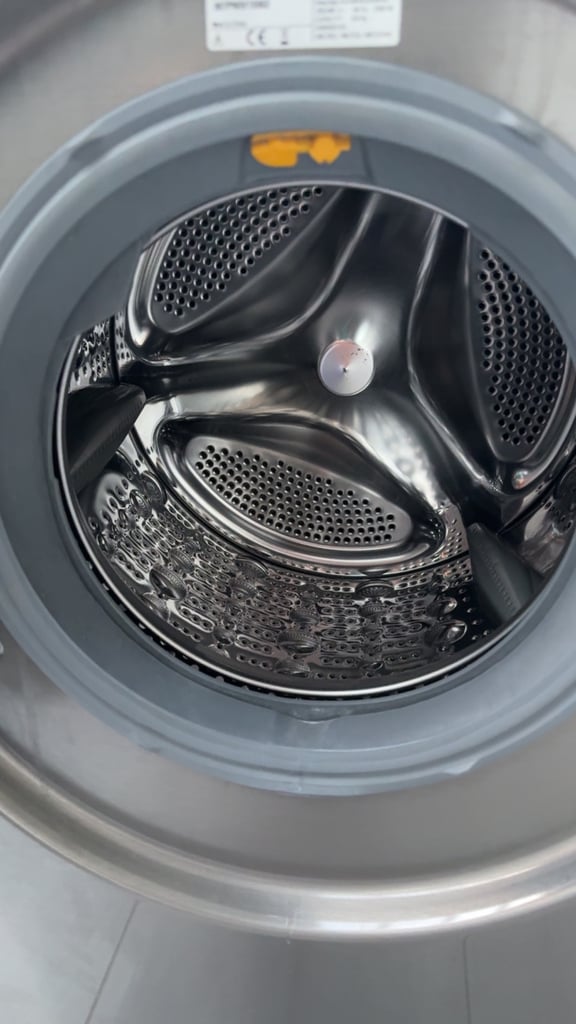 LG SMART WASHING MACHINE 