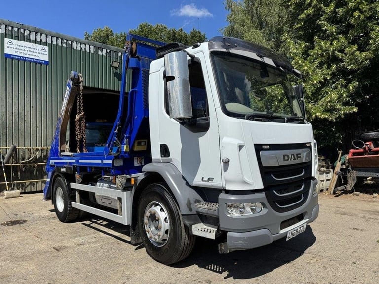 2019 DAF LF-260 SKIP LOADER