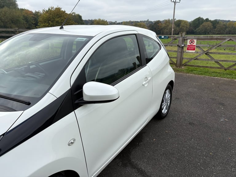 2015 Toyota AYGO 1.0 VVT-i X-Pression 3dr HATCHBACK Petrol Manual
