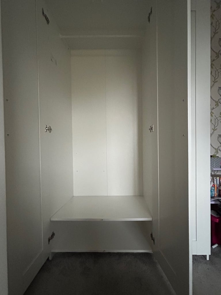 Ikea Brimnes 3 door wardrobe w mirror 190 x 117