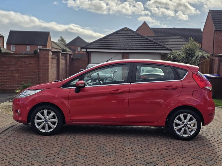 2011 Ford Fiesta 1.4 Zetec 5dr HATCHBACK PETROL Manual