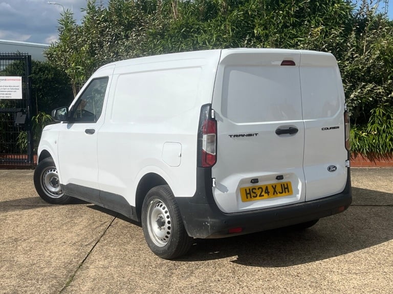  Ford Transit Courier 1.5 EcoBlue Leader Van Diesel