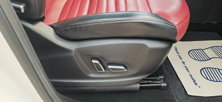 2022 MG MG HS 1.5 T-GDI 16.6kWh Exclusive Auto Euro 6 (s/s) 5dr ESTATE Petrol/Electric Hybrid Aut...