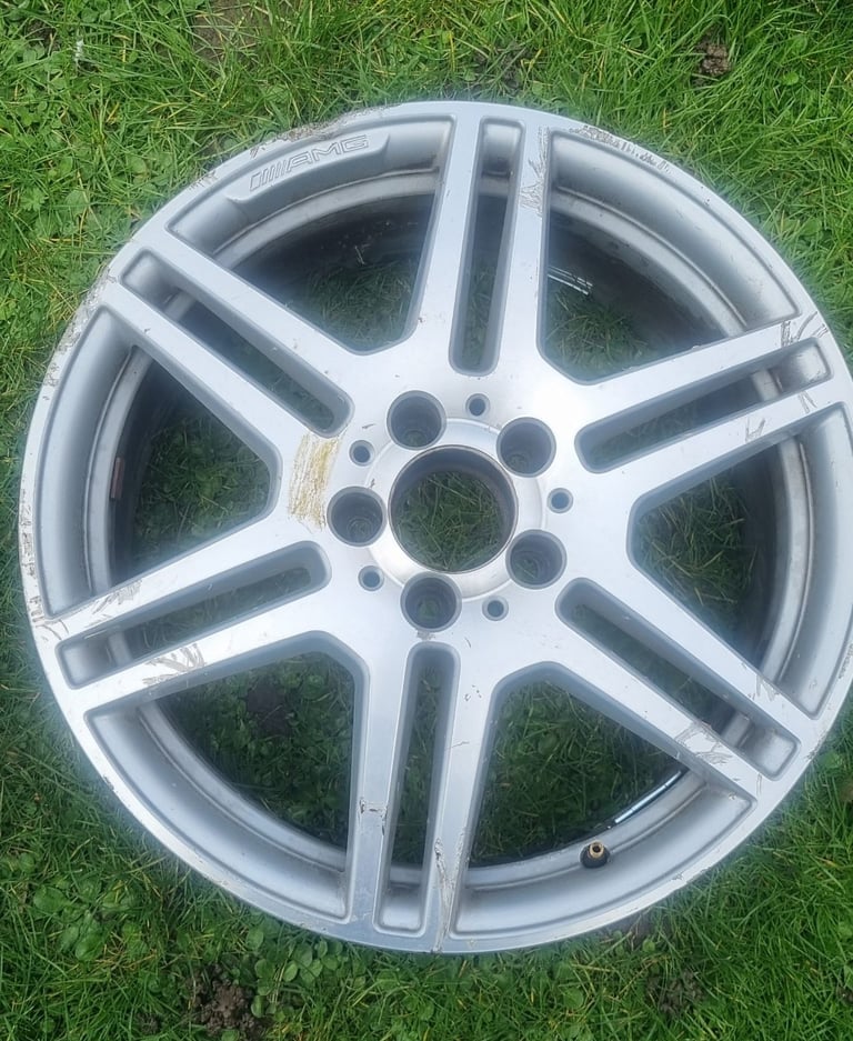 4x MERCEDES AMG A B C E S CLASS VITO VIANO 18" ALLOY WHEELS A2124012302 A2124012402