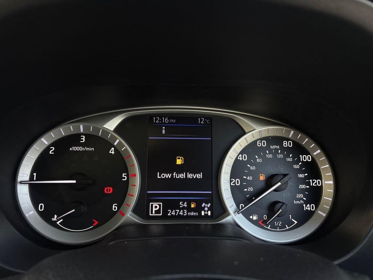 2021 Nissan Navara Double Cab Pick Up N-Guard 2.3dCi 190 TT 4WD Auto PICK UP DIESEL Automatic