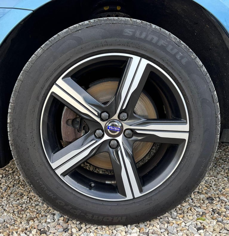 VOLVO XC60 2.0 R-Design Nav D4 2016