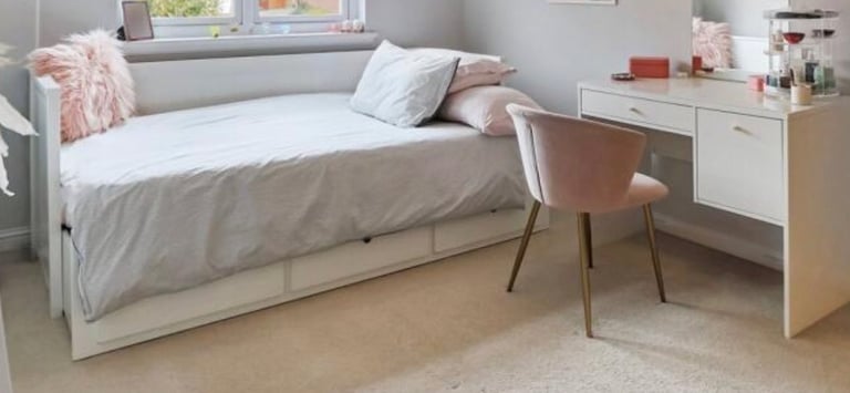 image for Ikea Hemnes Day Bed 