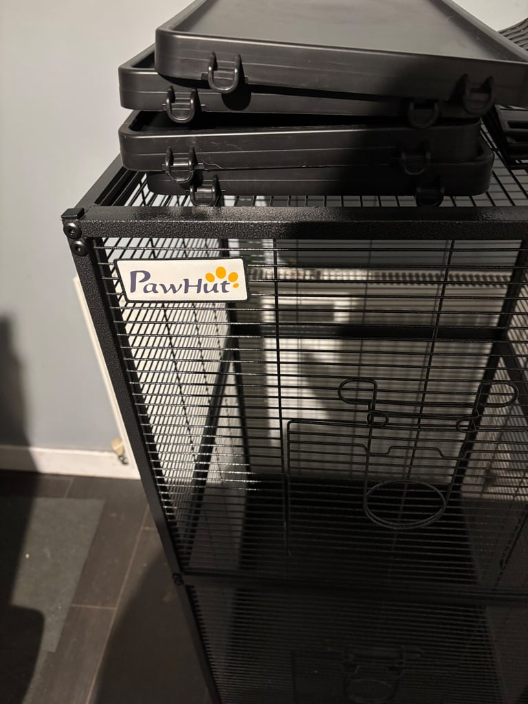 Unused pawhut cage for small animals 