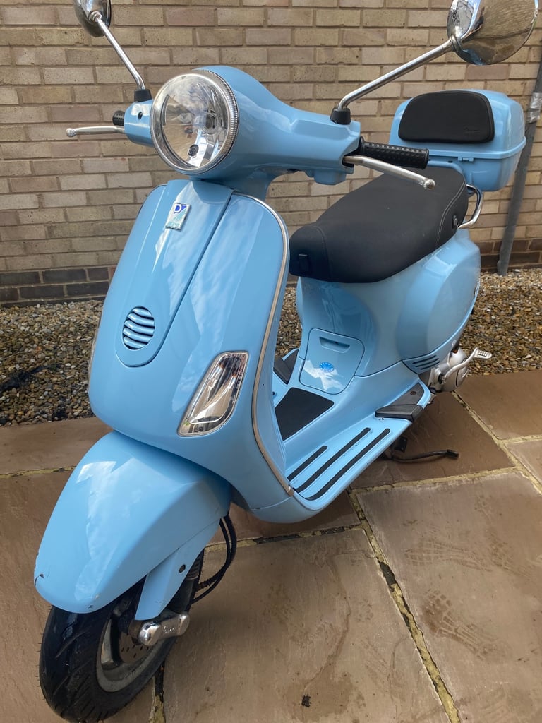 Vespa LX125 2009 - Capri Blue - Low Mileage
