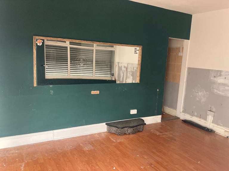 shop to rent barber shop deighton huddersfield