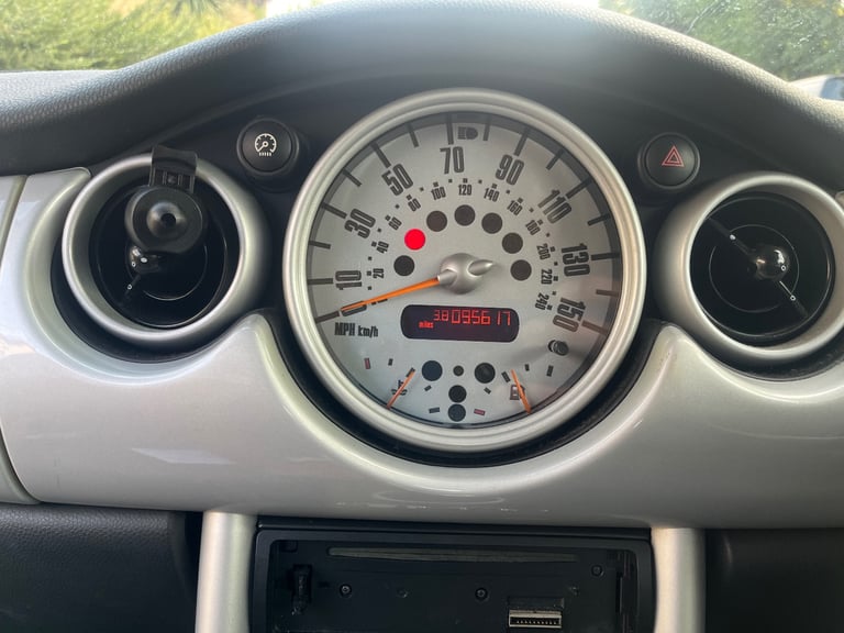 Mini, HATCHBACK, Hatchback, 2004, Manual, 1598 (cc),3 doors - Image 6