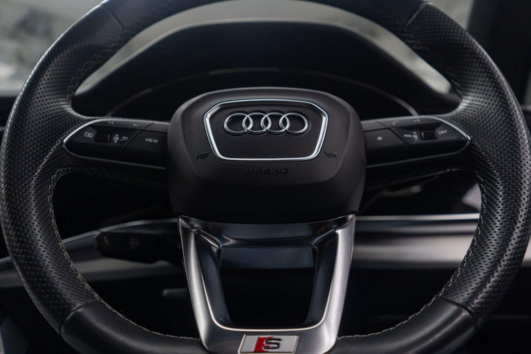  Audi Q7 3.0 TFSIe V6 55 S line Tiptronic quattro Euro 6 (s/s) 5dr 17.9kWh Petrol/Electric Hybrid...