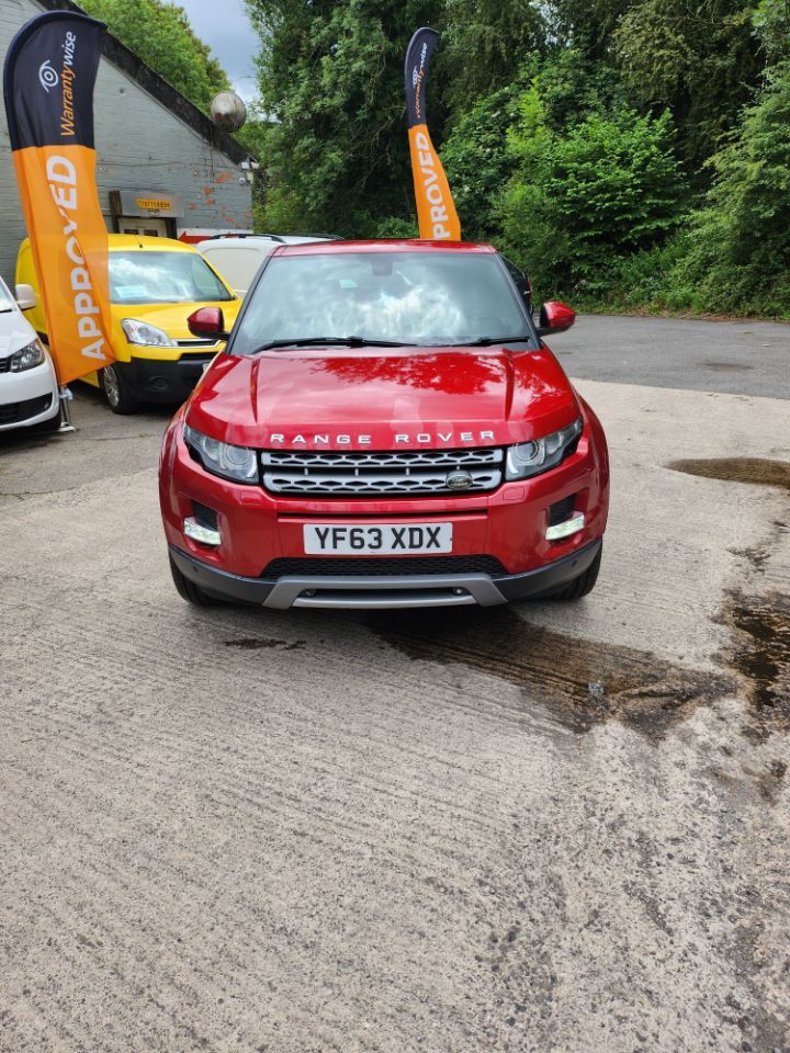image for  Land Rover Range Rover Evoque 2.2 SD4 Pure 5dr [Tech Pack] Diesel