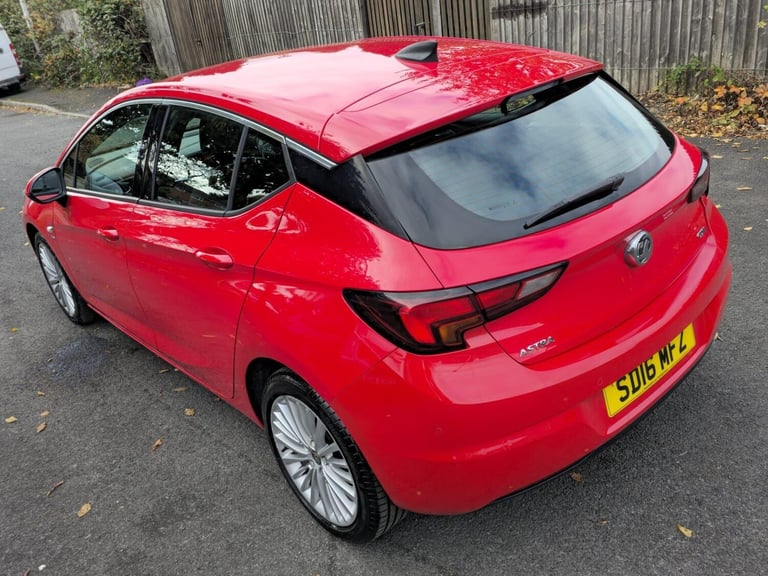  Vauxhall Astra 1.6 CDTi BlueInjection Elite Nav Euro 6 (s/s) 5dr Diesel Manual