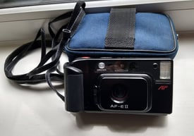 1980's Minolta AF-E II Autofocus 35mma Real Film Camera