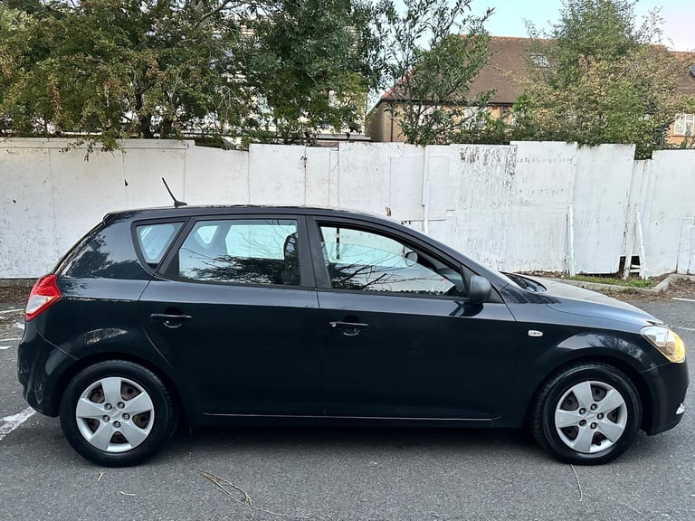 2010 Kia Ceed 1.6 1 Auto Euro 4 5dr HATCHBACK Petrol Automatic