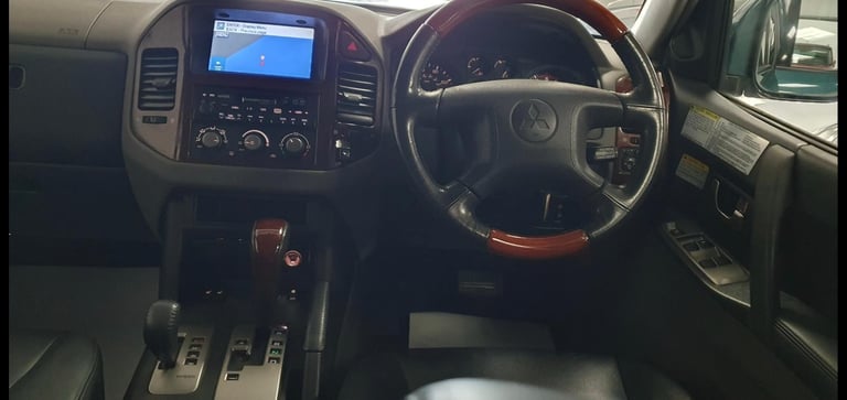 MITSUBISHI SHOGUN 3.2DI-D AUTO ELEGANCE *27,000 MILES* 7 SEATER* WOW 27K