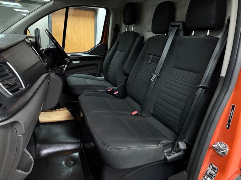 2021 Ford Transit Custom 2.0 300 EcoBlue Limited Panel Van 5dr Diesel Manual L2 H1 Euro 6 (s/s) (...
