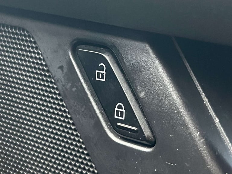 2021 Mazda Mazda3 2.0 e-SKYACTIV-G MHEV SE-L Lux Euro 6 (s/s) 5dr Hatchback Petrol Manual