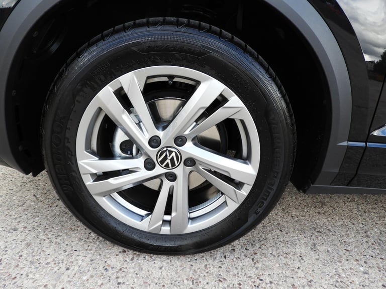 2025 Volkswagen T-Roc 1.5 TSI R-Line SUV 5dr Petrol Manual Euro 6 (s/s) (150 ps) HATCHBACK Petrol...